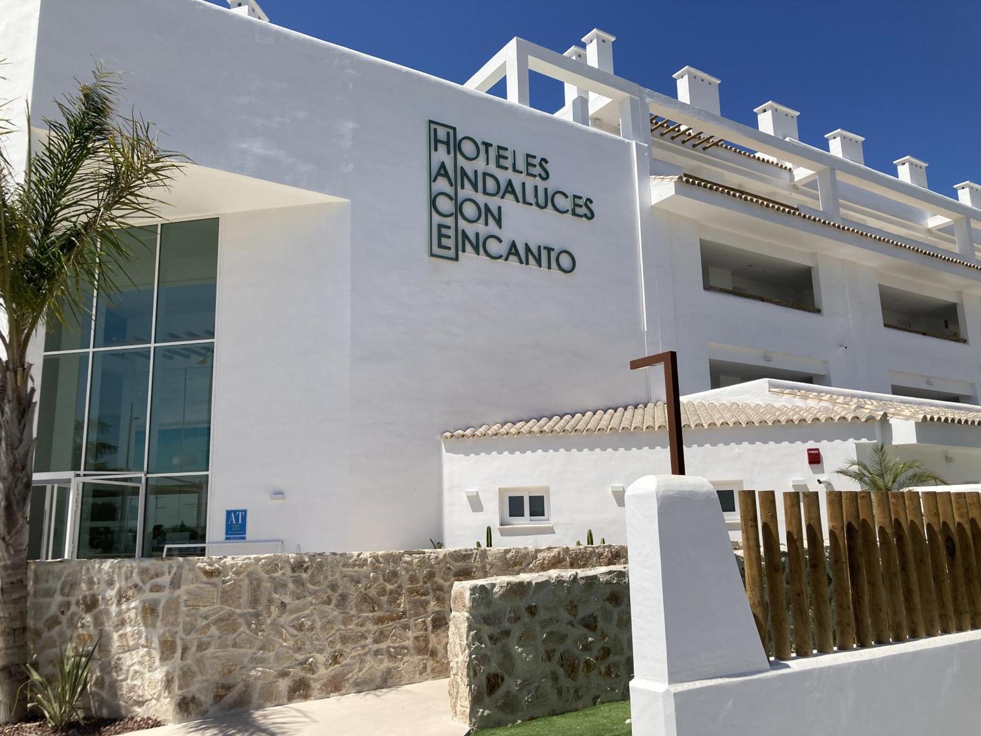 Punta Candor Suites ロタ エクステリア 写真