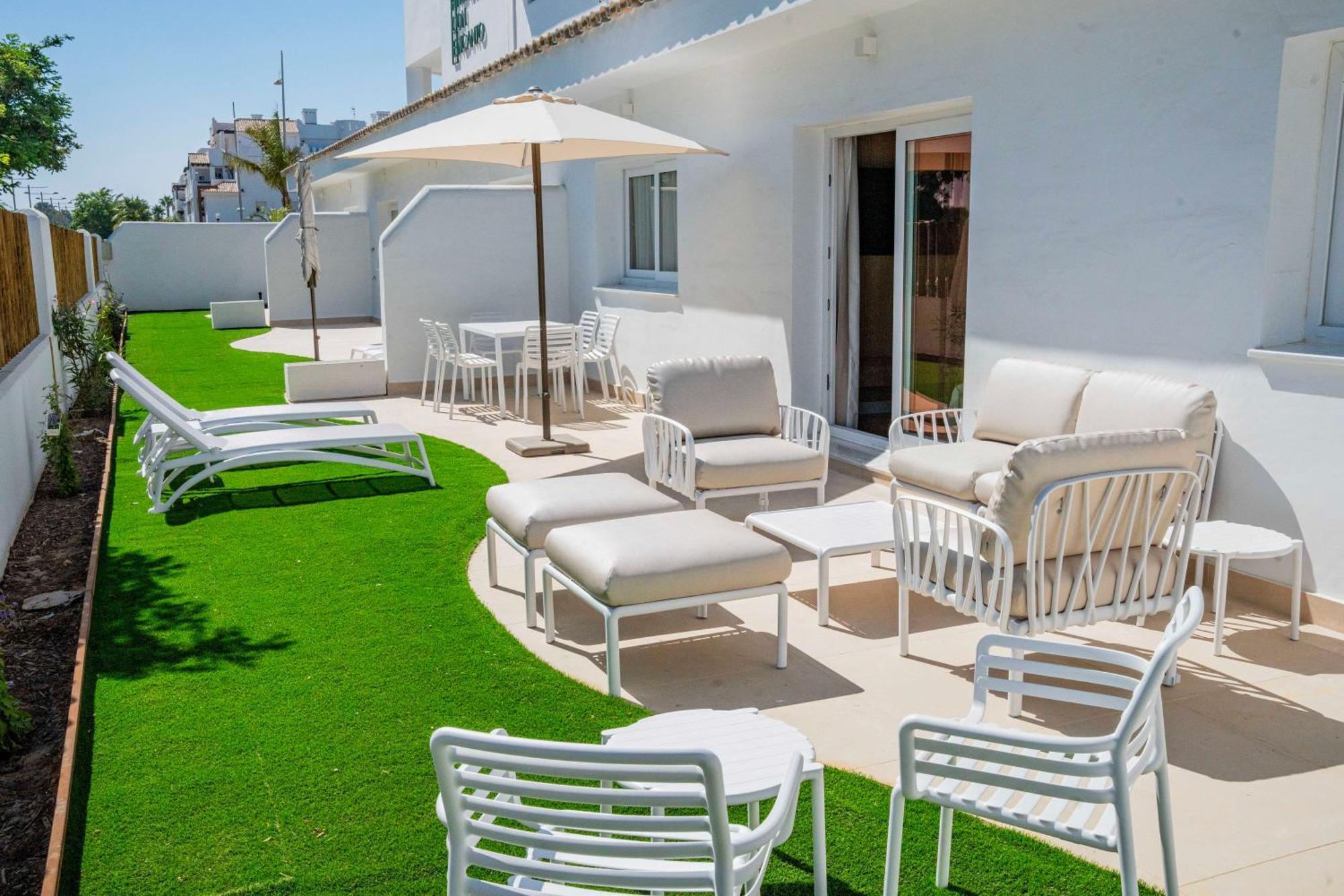 Punta Candor Suites ロタ エクステリア 写真