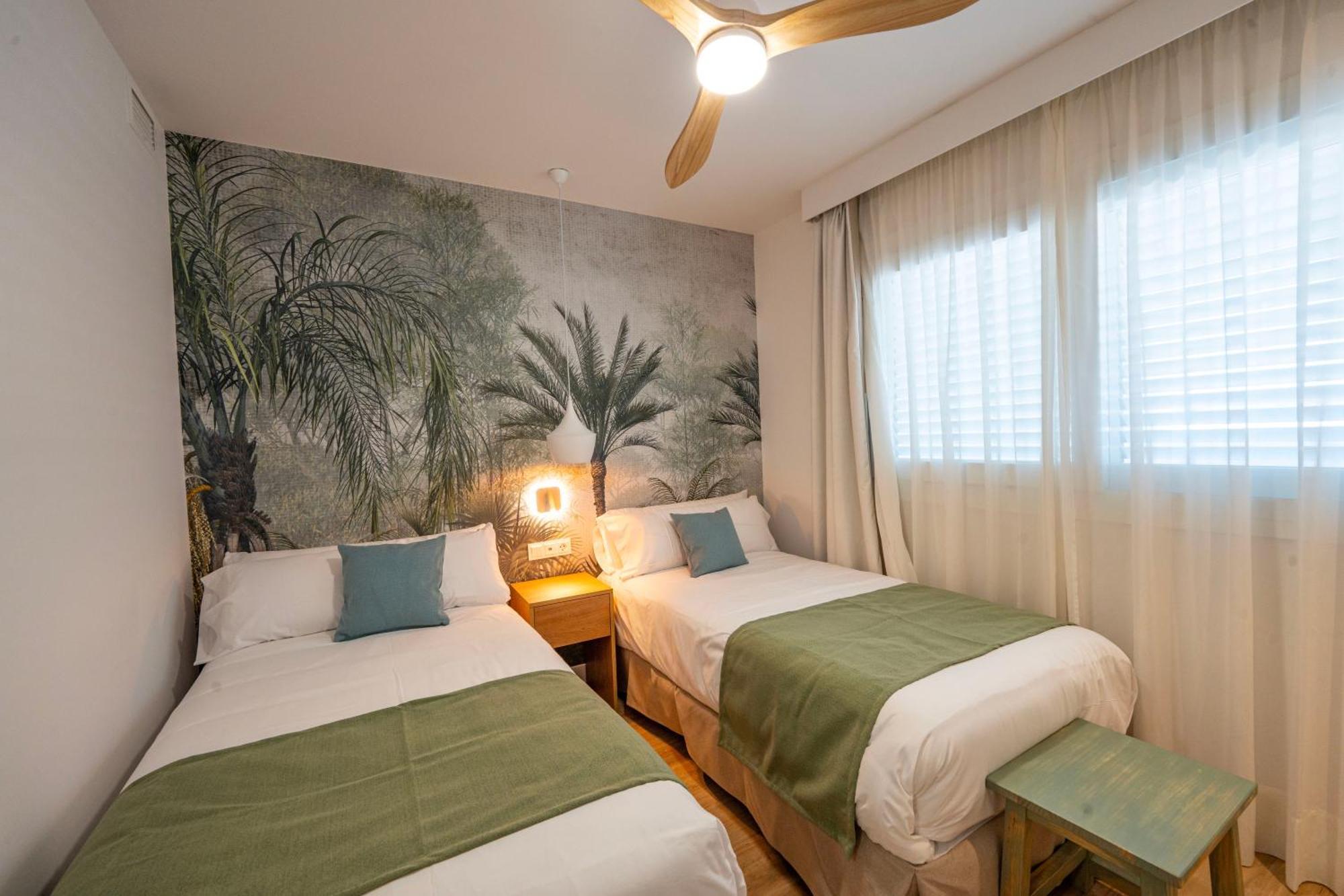 Punta Candor Suites ロタ エクステリア 写真