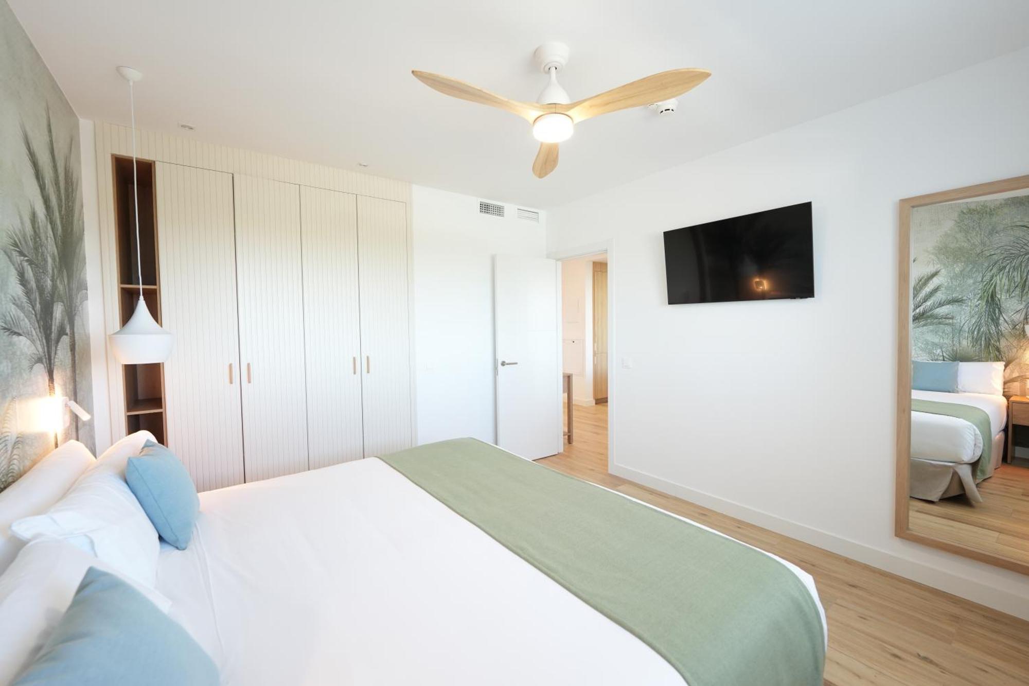 Punta Candor Suites ロタ エクステリア 写真